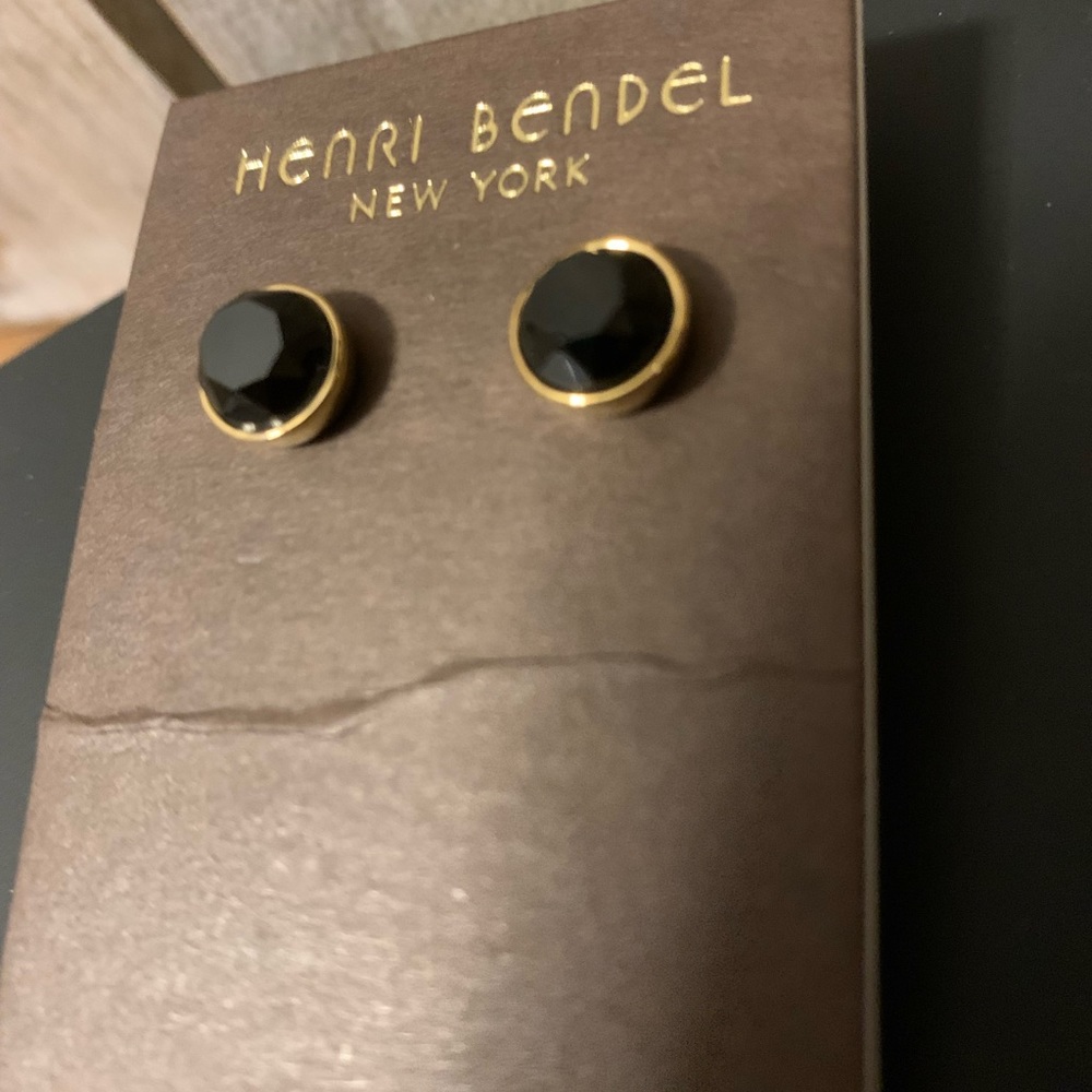 BNWT Henri Bendel Earrings